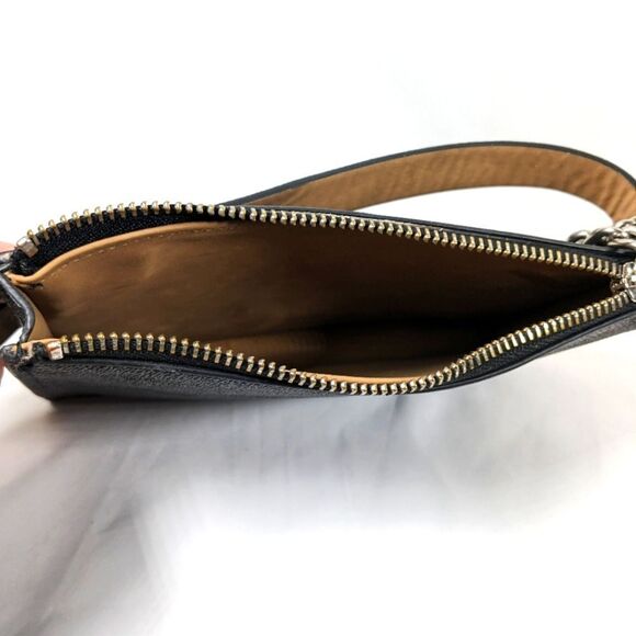 Michael Kors Belt Bag With Silver Tone Chain & A Michael Kors ID & Card Carrier - Picture 5 of 15